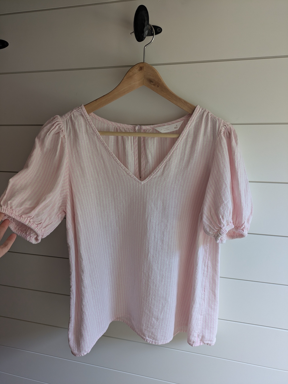 LC Lauren Conrad Pale Pink V-Neck Puff Sleeve Blouse